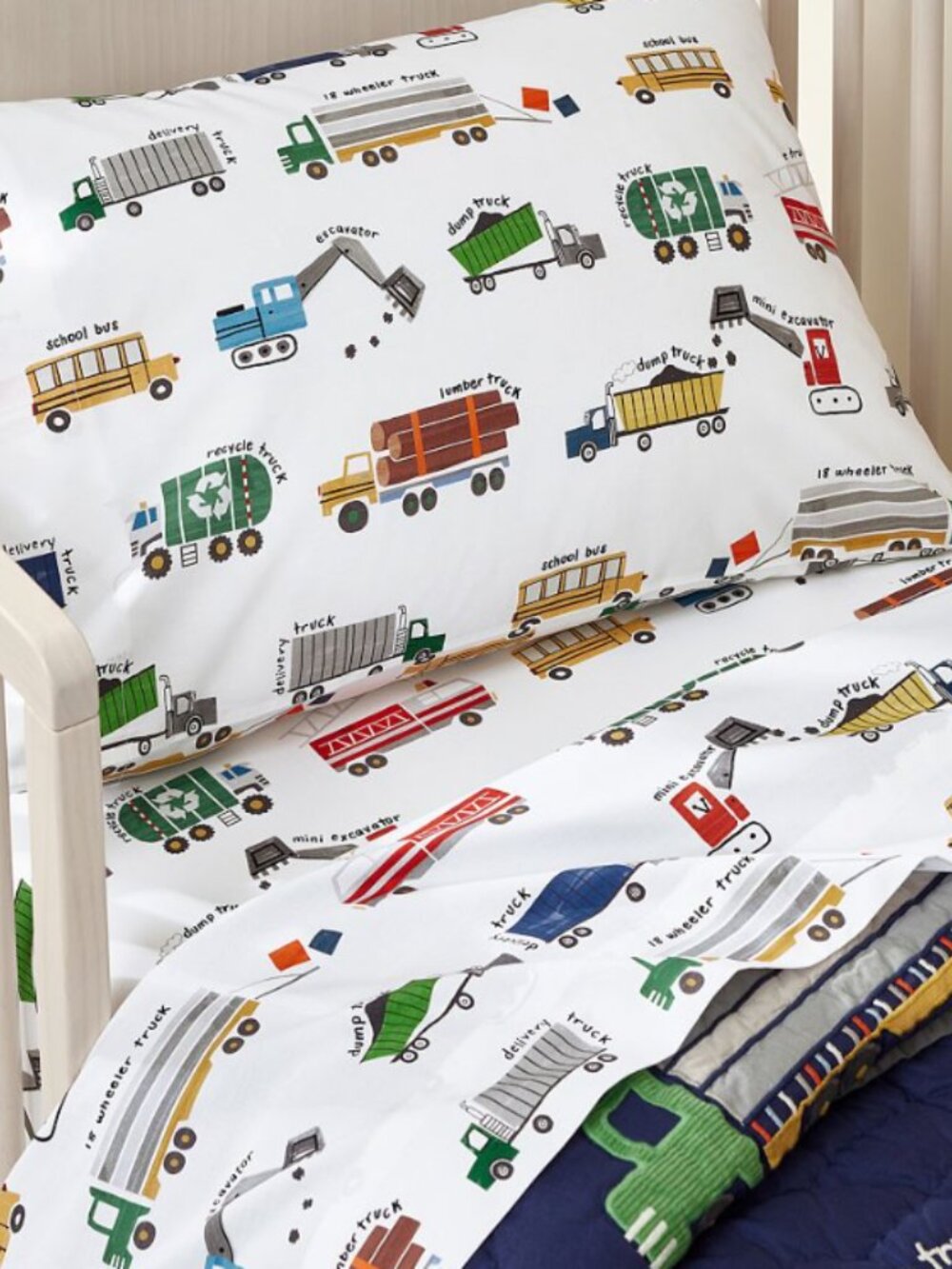 Busy Trucks Organic Toddler Sheet Set (Crib Sized)